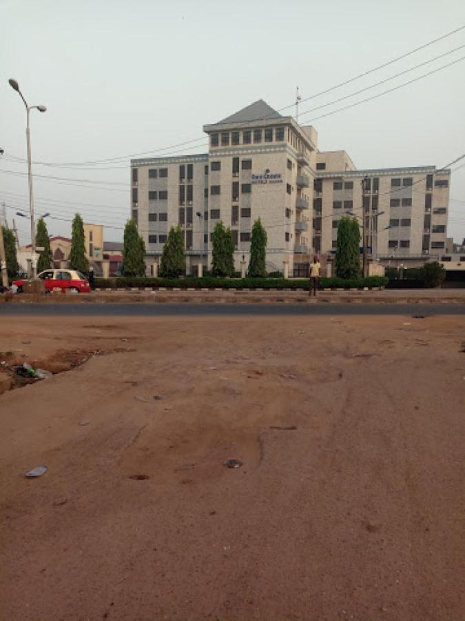 Room In Lodge - Owu Crown Hotel, Ibadan Luaran gambar