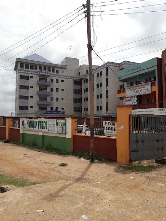 Room In Lodge - Owu Crown Hotel, Ibadan Luaran gambar